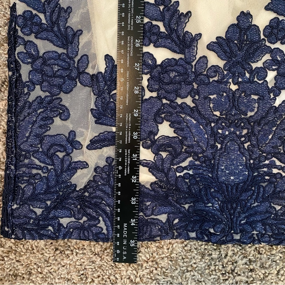 Vera Wang Navy Blue & Ivory Embroidered Lace Lined Shift Cocktail Dress Sz 4 - Picture 10 of 12